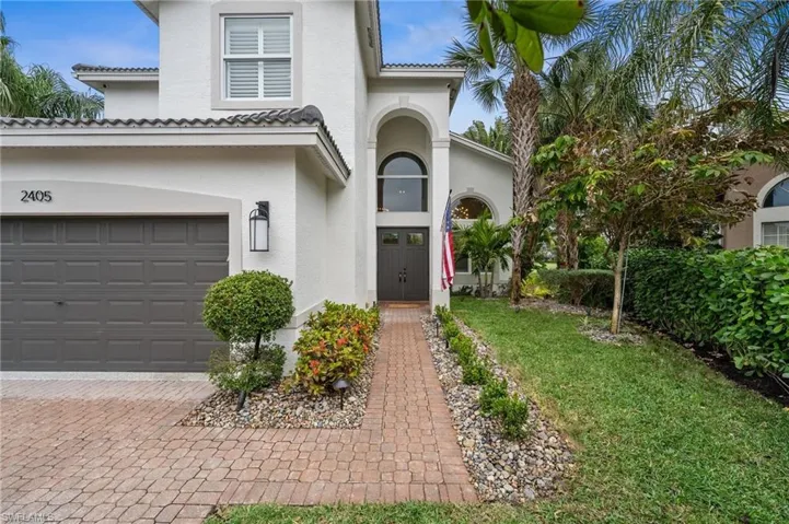 2405  Leafshine  LN, Naples, FL 34119