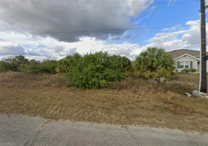 526  Glendale  AVE, Labelle, FL 33935