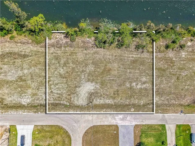 2002 Nw 27th St, Cape Coral, Florida 33993