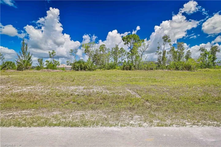 2002 Nw 27th St, Cape Coral, Florida 33993