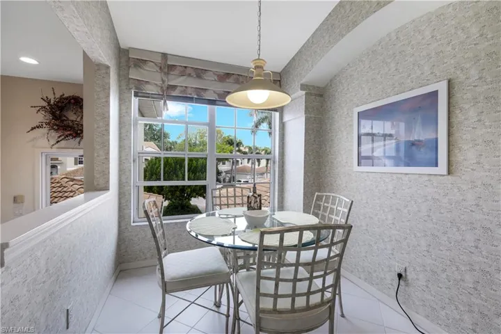 8415  Excalibur  CIR, Naples, FL 34108