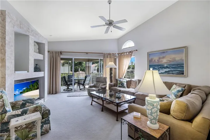 8415  Excalibur  CIR, Naples, FL 34108