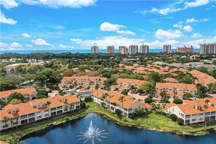 8415  Excalibur  CIR, Naples, FL 34108