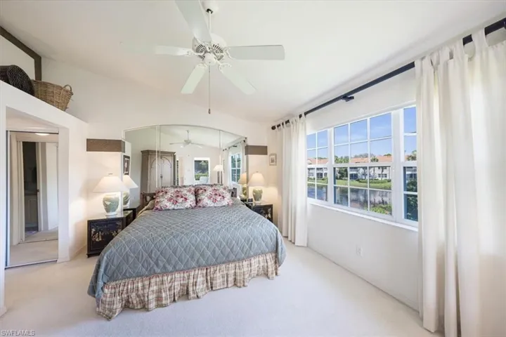 8415  Excalibur  CIR, Naples, FL 34108