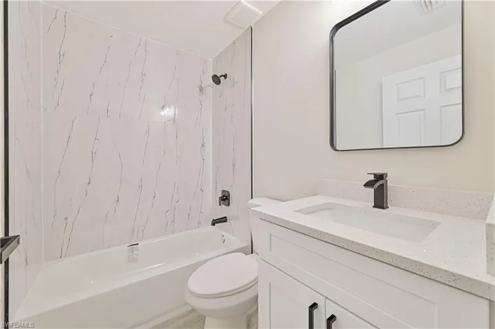 4733/4735 28th St Sw, Lehigh Acres Fl 33973