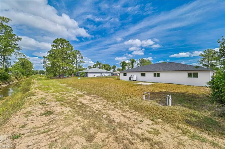 4733/4735 28th St Sw, Lehigh Acres Fl 33973