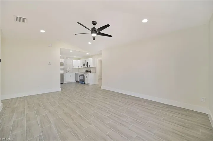 4733/4735 28th St Sw, Lehigh Acres Fl 33973