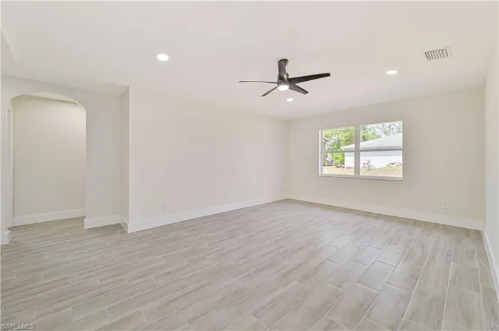 4733/4735 28th St Sw, Lehigh Acres Fl 33973