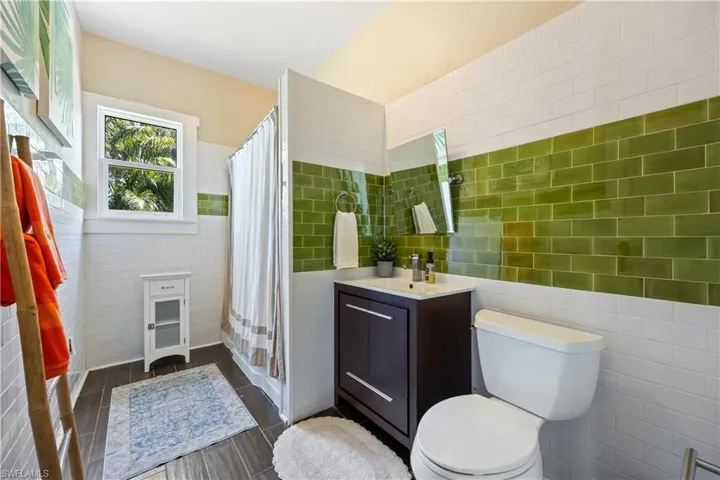 2430 Mcgregor Blvd, Fort Myers, Florida 33901