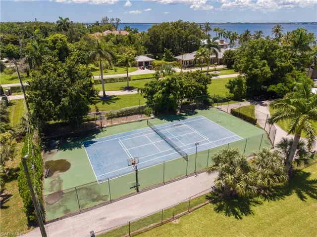 2430 Mcgregor Blvd, Fort Myers, Florida 33901
