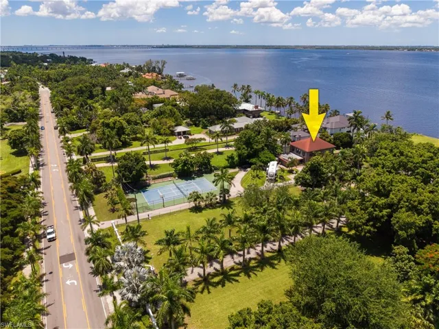 2430 Mcgregor Blvd, Fort Myers, Florida 33901