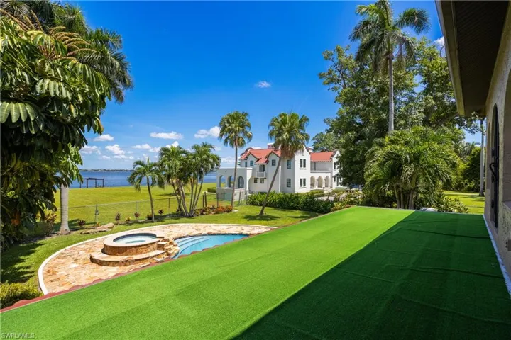 2430 Mcgregor Blvd, Fort Myers, Florida 33901