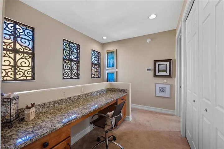 9106  Chula Vista  ST, Naples, FL 34113