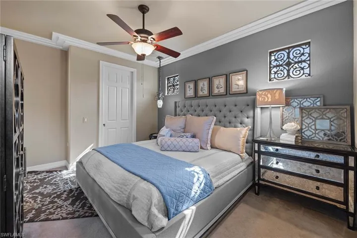 9106  Chula Vista  ST, Naples, FL 34113