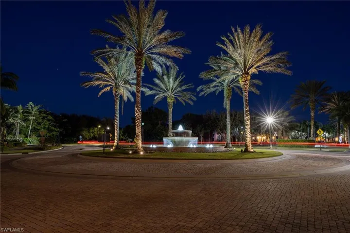 9106  Chula Vista  ST, Naples, FL 34113