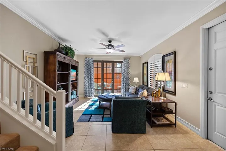 9106  Chula Vista  ST, Naples, FL 34113