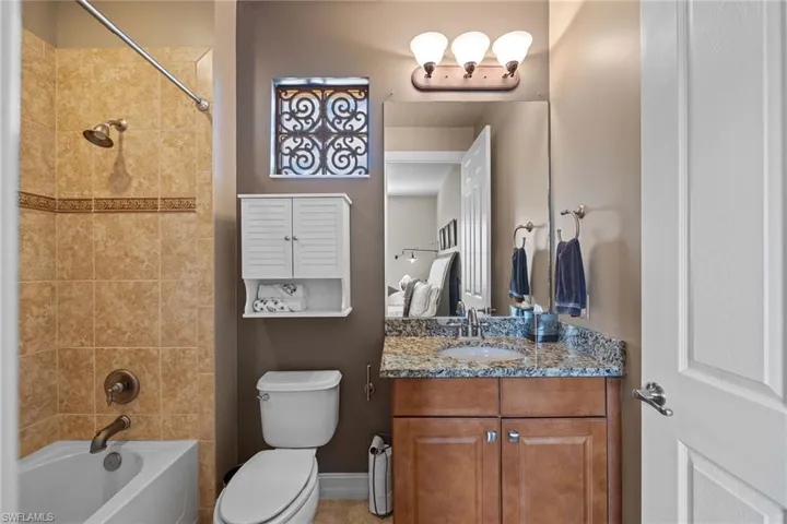 9106  Chula Vista  ST, Naples, FL 34113