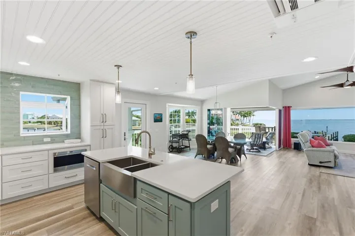 2230  Palm  AVE, St. James City, FL 33956