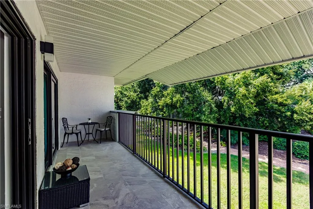 600 Neapolitan WAY, Naples, FL 34103,225041441