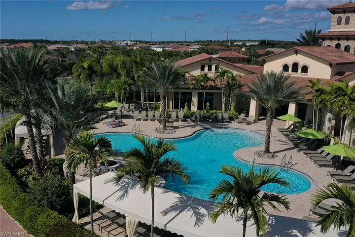 9093 Glenforest Dr, Naples, Florida 34120