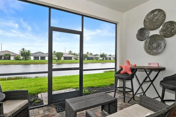 9093 Glenforest Dr, Naples, Florida 34120