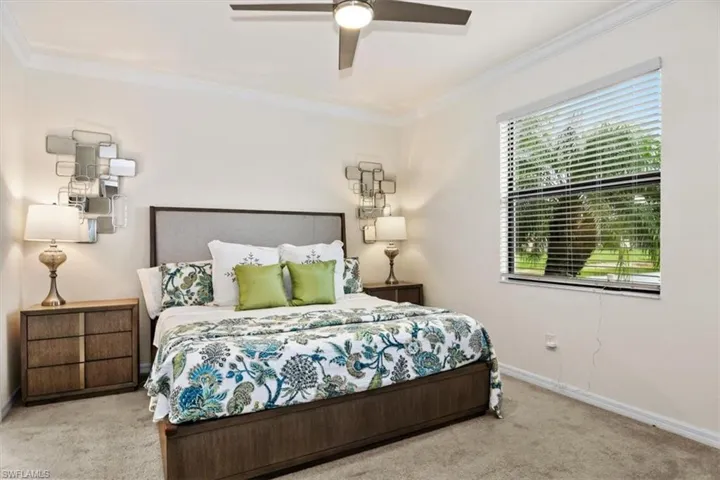 9093 Glenforest Dr, Naples, Florida 34120