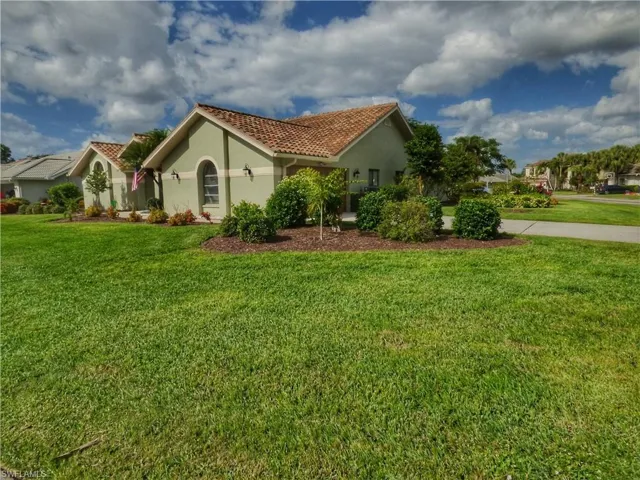 Front Exterior Looking NW