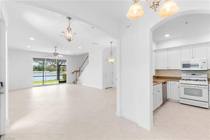 3161 Cottonwood Bend 1201, Fort Myers, Florida 33905