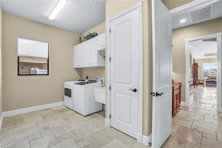 1926  Cape Coral W PKWY, Cape Coral, FL 33914