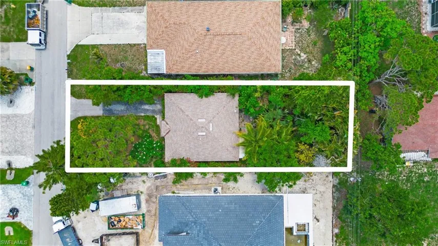 Aerial view of property's location featuring property boundaries highlighted
