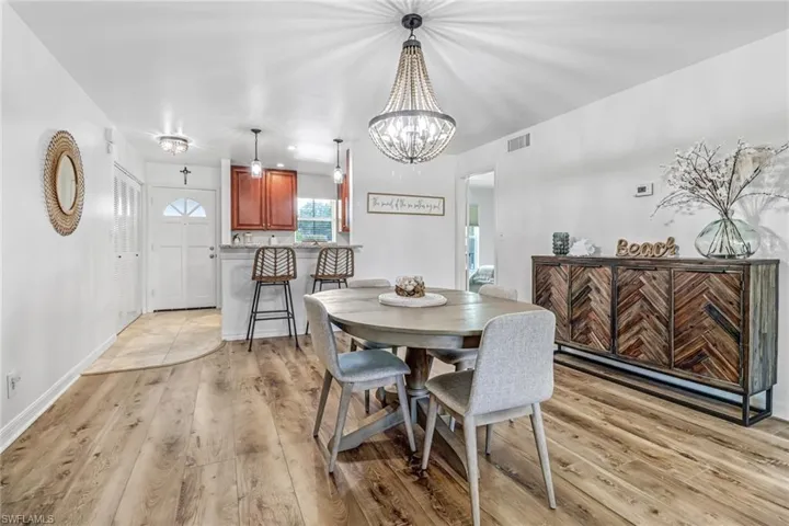 221  Cypress E WAY, Naples, FL 34110