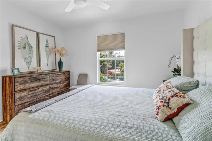221  Cypress E WAY, Naples, FL 34110