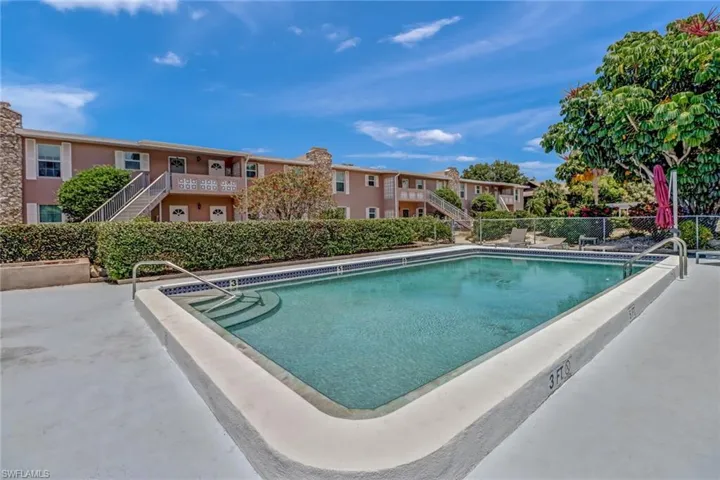 221  Cypress E WAY, Naples, FL 34110