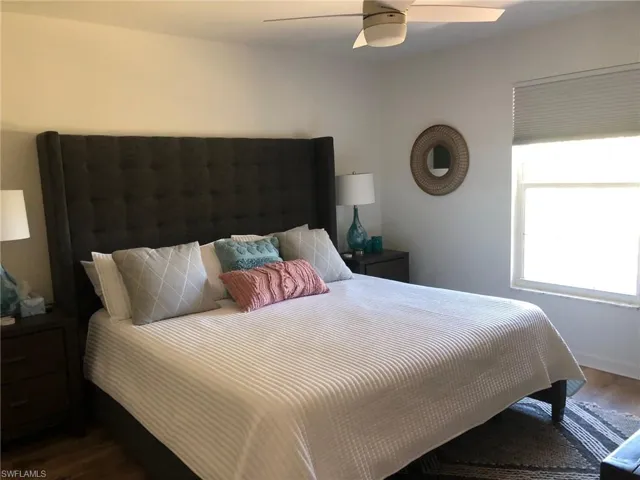 221  Cypress E WAY, Naples, FL 34110