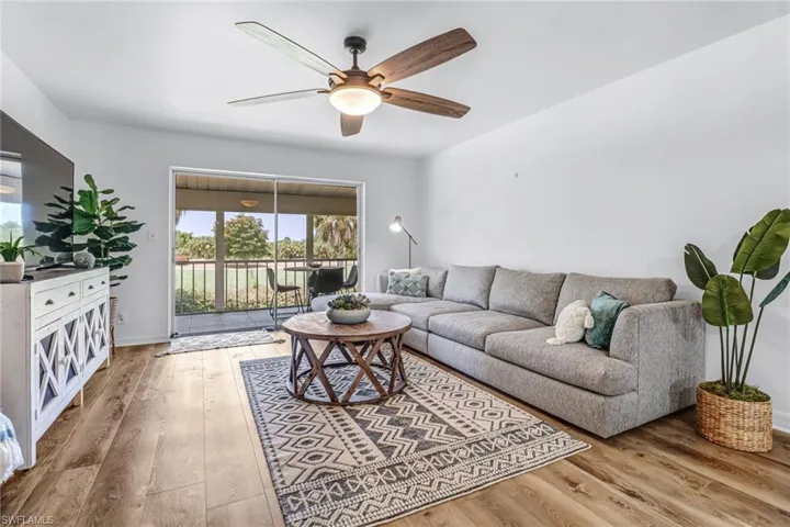 221  Cypress E WAY, Naples, FL 34110