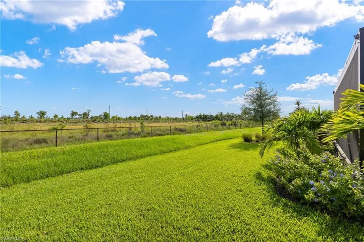 20040 Kingmont Dr, Estero, Florida 33928