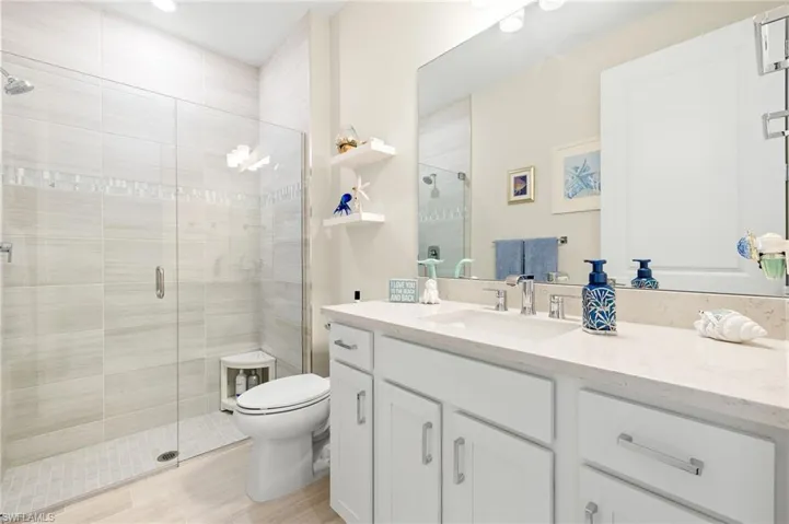 20040 Kingmont Dr, Estero, Florida 33928