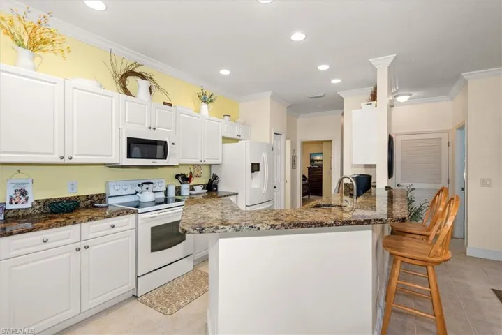 20012  Petrucka N CIR, Lehigh Acres, FL 33936