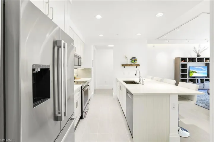 1035 3rd Ave S 215, Naples, Florida 34102