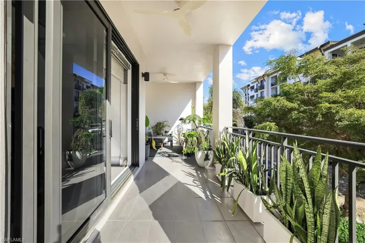 1035 3rd Ave S 215, Naples, Florida 34102