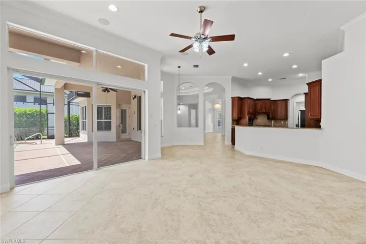 Family room looking back to kitchen, breakfast nook