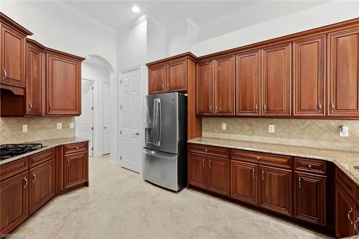 Large gourmet kitchen