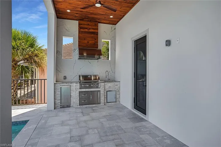 1630 Rainbow Ct, Marco Island, Florida 34145