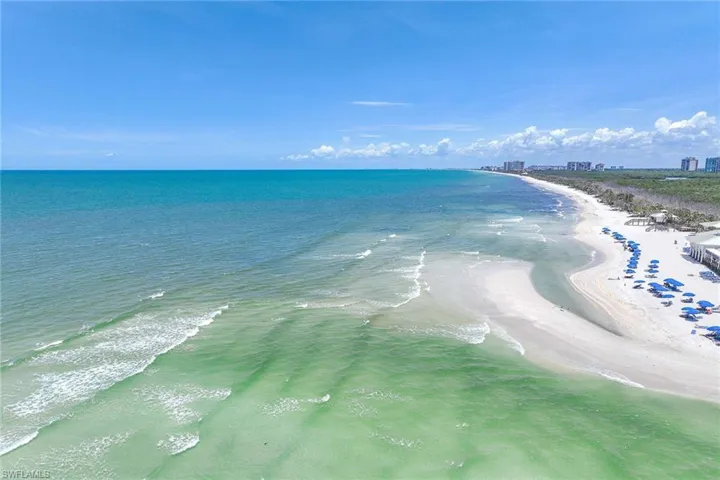 5633  Turtle Bay  DR, Naples, FL 34108