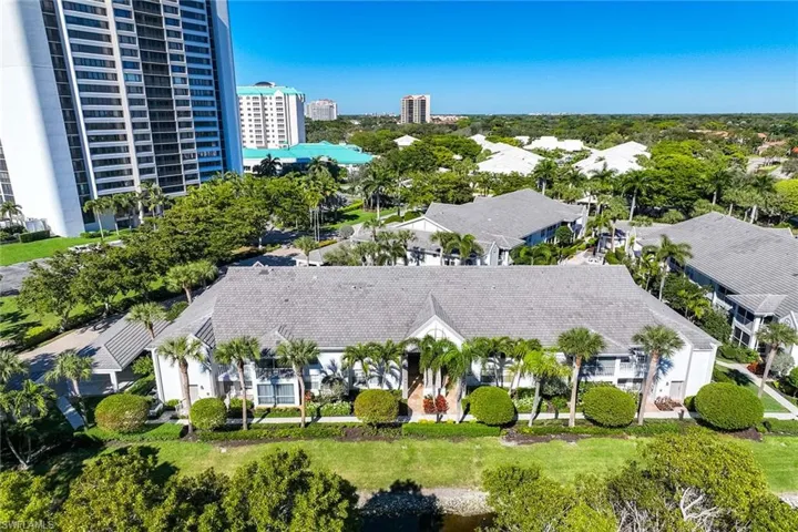 5633  Turtle Bay  DR, Naples, FL 34108