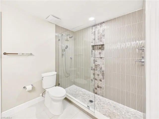 6840 Hendry Creek Dr, Fort Myers, Florida 33908