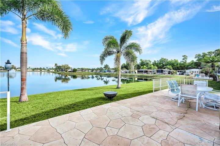 118  Mediterranean  WAY, NAPLES, FL 34104