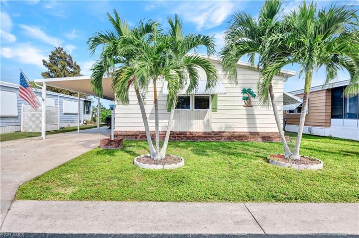 118  Mediterranean  WAY, NAPLES, FL 34104