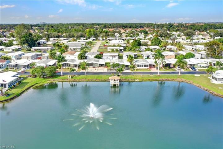 118  Mediterranean  WAY, NAPLES, FL 34104