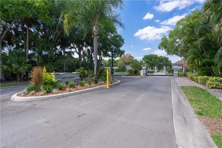 Welcome to 12971 Eagle Pointe! Gated community.